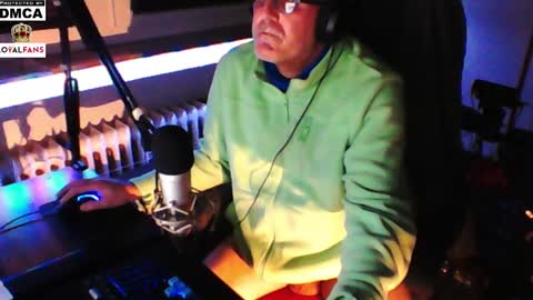        call me  Stefan online show from February 23, 12:51 am