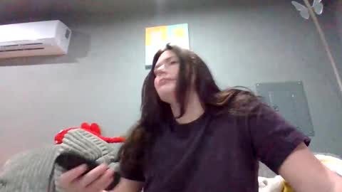 luckygirl96 online show from November 18, 1:41 am
