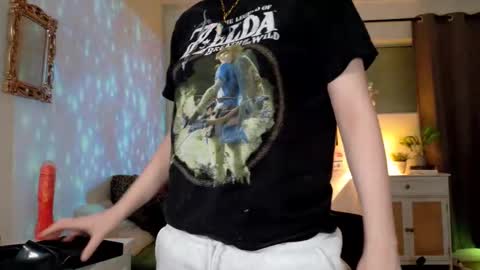 Jade online show from February 28, 4:16 am