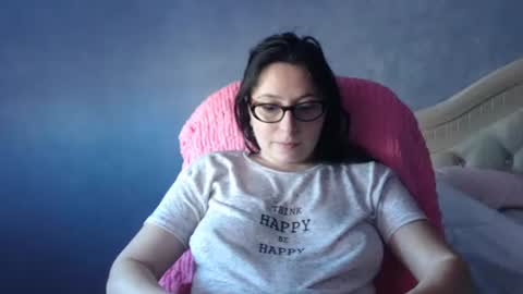 luckylinda23 online show from March 10, 1:59 pm