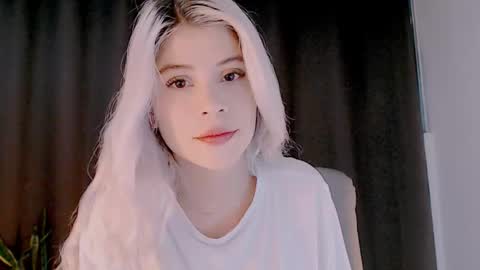 luckysapphire777 online show from September 22, 10:36 pm