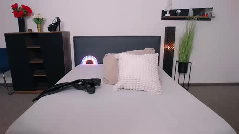 Stacy online show from April 12, 9:46 am