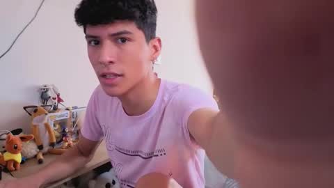 Lu Independent Model online show from February 7, 5:49 pm