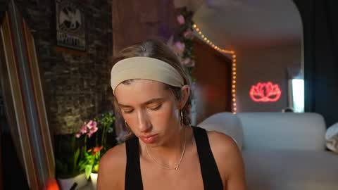Lucy. online show from June 2, 1:18 am