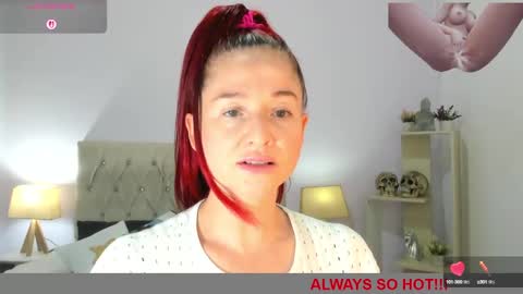 Snapshot of lucy_hot77 chatting on September 30, 9:47 pm Lucia online show from September 30, 9:47 pm