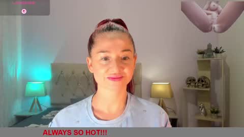Snapshot of lucy_hot77 chatting on September 24, 9:43 pm Lucia online show from September 24, 9:43 pm