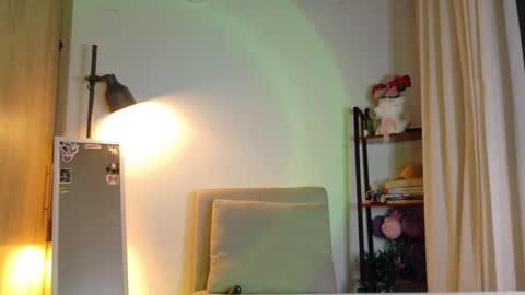 lucy meoww online show from September 19, 11:51 pm