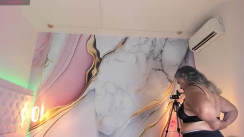 Lucy online show from January 12, 11:50 am