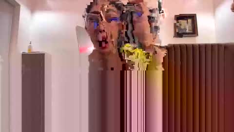 Aliana online show from January 4, 7:55 pm