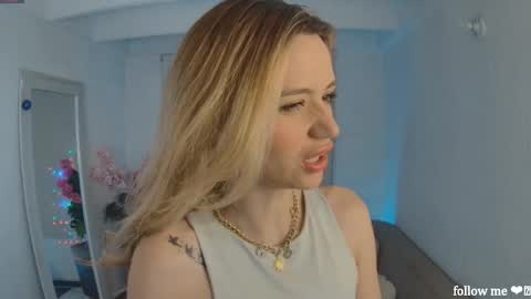 lucy online show from January 8, 3:23 am