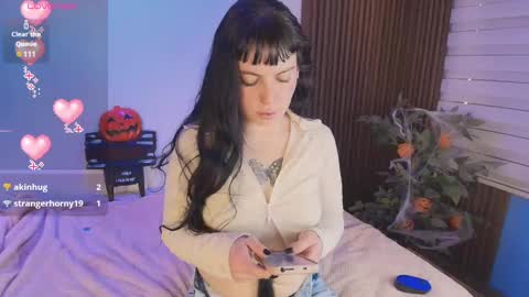 Snapshot of lucy_smith7 chatting on October 14, 8:01 pm Sofia  online show from October 14, 8:01 pm