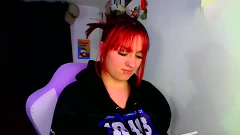 LUCIA  online show from February 21, 5:02 am