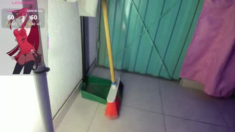 Lucy online show from September 27, 1:03 am