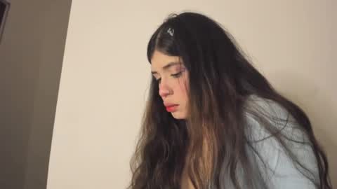 lucyportman online show from July 8, 6:17 am