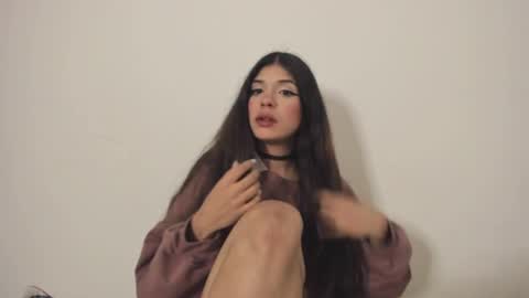 lucyportman online show from June 30, 5:07 am