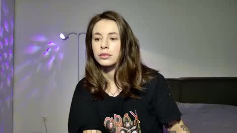 Lucy online show from December 1, 1:09 pm