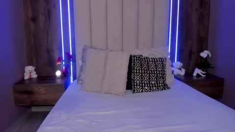 Lucy online show from March 27, 2:28 am