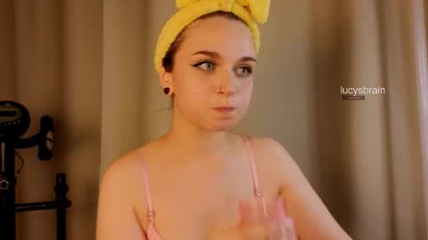 Lucy online show from October 24, 6:08 pm