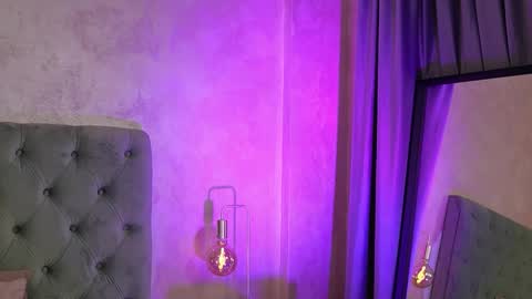 LucyWillow online show from February 26, 8:39 am