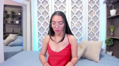 Lucy Liiu online show from March 12, 7:14 pm