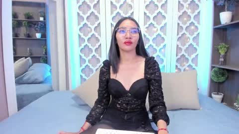 Lucy Liiu online show from March 10, 12:06 pm