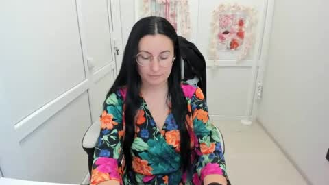 Lucy online show from July 9, 1:04 pm