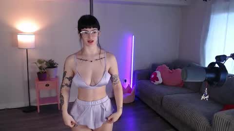 Lucy online show from November 10, 11:07 pm