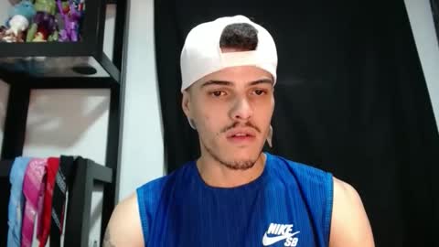 Luis AS online show from November 11, 1:30 am