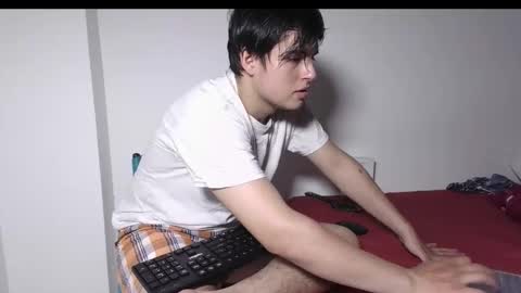 Luis S Kennedy online show from May 3, 3:51 pm