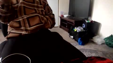 AlmightyZero online show from February 15, 8:29 pm