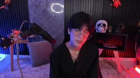 luixdust1 online show from October 23, 6:48 am