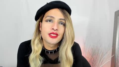 Luka Castillo online show from November 28, 10:50 pm