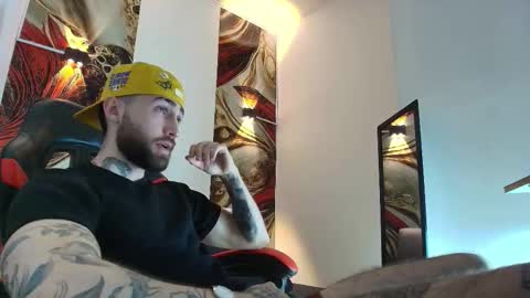 LUKE online show from December 22, 1:18 pm