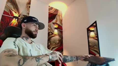 LUKE online show from October 31, 1:22 pm