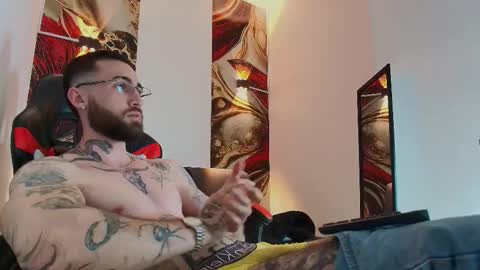 LUKE online show from November 22, 2:04 pm