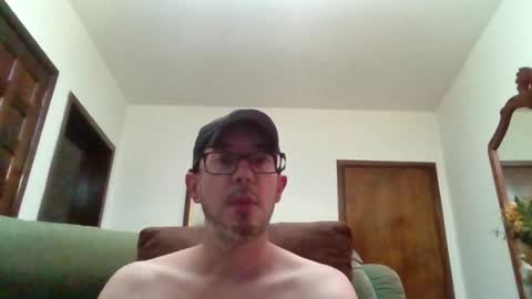 Luke online show from April 17, 11:07 pm