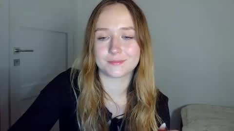 Lulu Baby18 online show from February 14, 9:28 pm