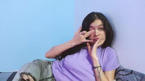 Snapshot of lulu_cm chatting on October 28, 8:37 am lulu_cm online show from October 28, 8:37 am