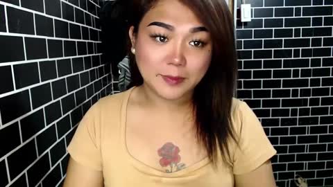 Kitty 3 online show from February 23, 11:00 am