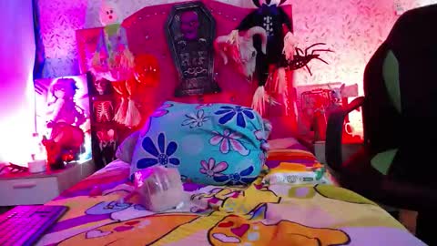 Luly online show from October 30, 4:57 am