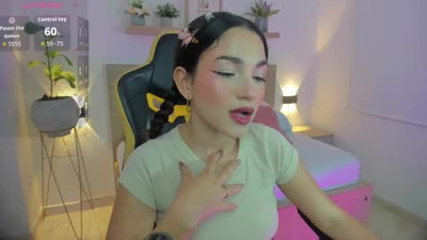 L U M A online show from November 13, 3:09 am