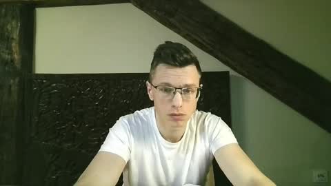 Andrew independent model 2000-0000 CET daily online show from May 13, 8:40 pm