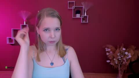 Sweet Lumi online show from March 14, 9:35 am