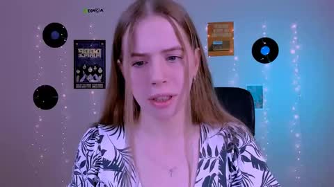 Sweet Lumi online show from June 5, 7:47 am