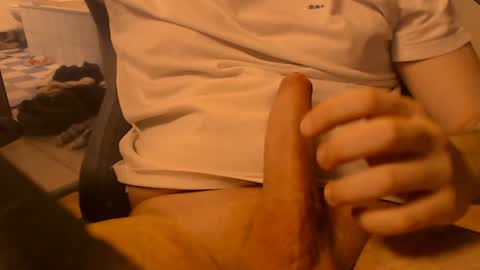 lumpie2508 online show from December 5, 12:14 am