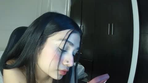 luna and banji online show from November 7, 5:32 am