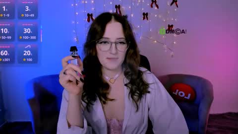 luna_berryy online show from January 12, 8:16 pm