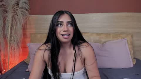 luna_cute14 online show from April 18, 9:26 pm