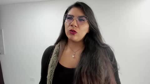Snapshot of luna_dumont chatting on October 2, 6:17 pm luna online show from October 2, 6:17 pm