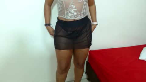 luna_fyre online show from February 12, 6:33 pm